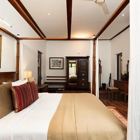 Stafford Bungalow - Exclusive Luxury Within A Private Tea Estate Villa