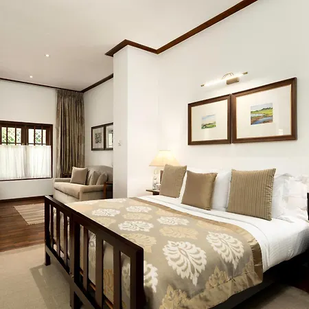 Stafford Bungalow - Exclusive Luxury Within A Private Tea Estate *