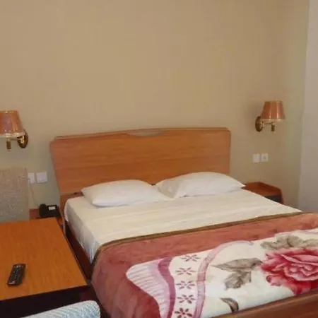 Stamford Star Hotel 3*