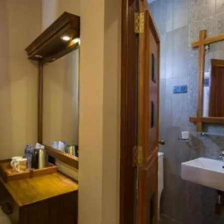 Hill Pride Hotel 3*