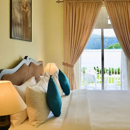 Hotel Grand Misty Hills