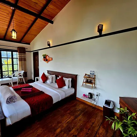 Chez Rooftop Hostel *