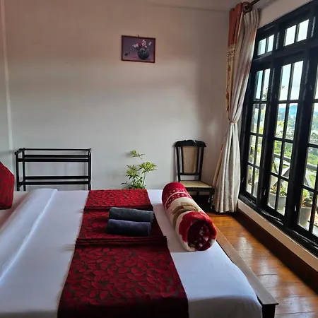 Hostel Chez Rooftop Nuwara Eliya
