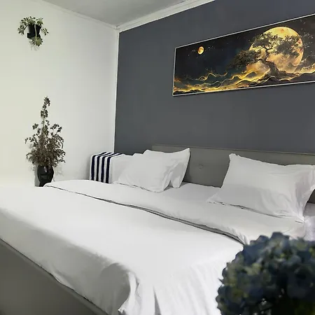 Hidden Treasure Bed & Breakfast