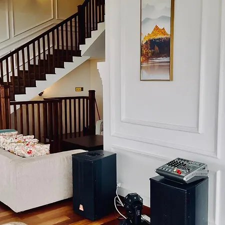 Nicholas Guest house *