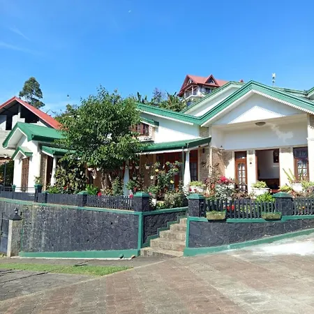 Hotel Little England Grand 3*