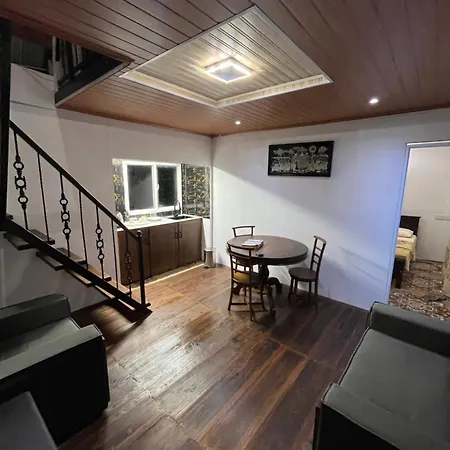 Chalet Chilly *