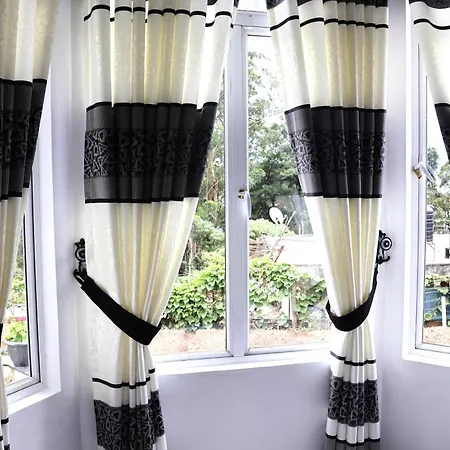 White Rose Villa, Guest house