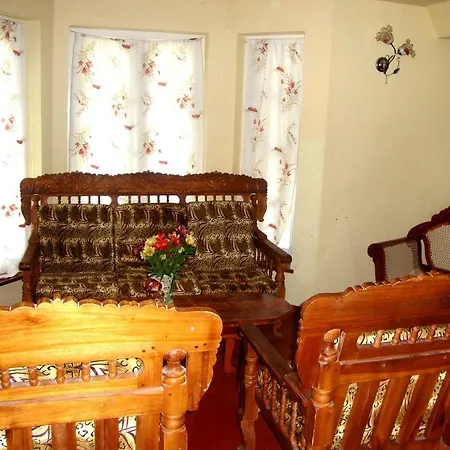 Isuru Garden Rest