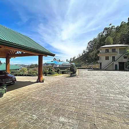 Tea Bush Hotel 3*