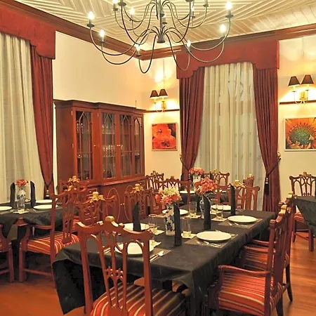 Hotel Royal Cocoon - Nuwara Eliya