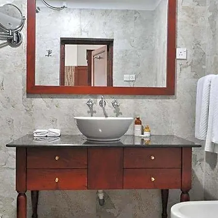 Royal Cocoon - Hotel Nuwara Eliya