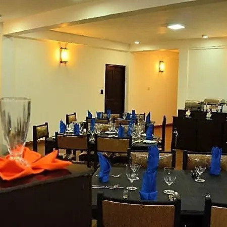 Hotel Jojos 4*