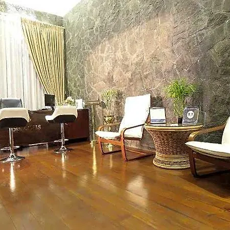Villa Serenus Boutique