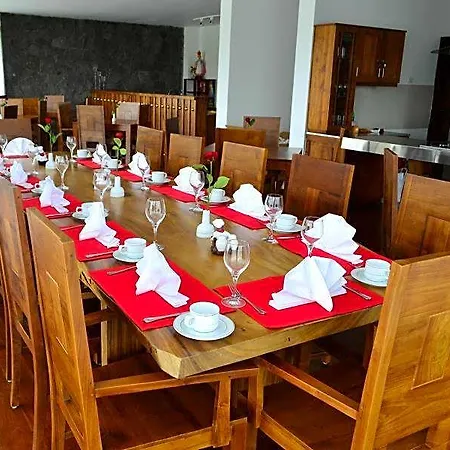 Serenus Boutique Villa Nuwara Eliya