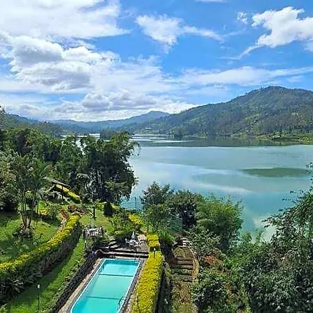 Hatton Summer House Hotel 4*
