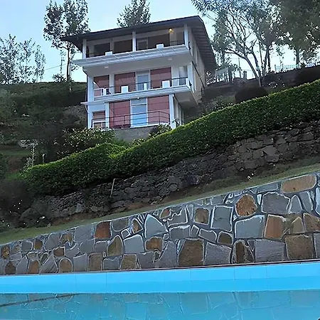 Hotel Hatton Summer House 4*