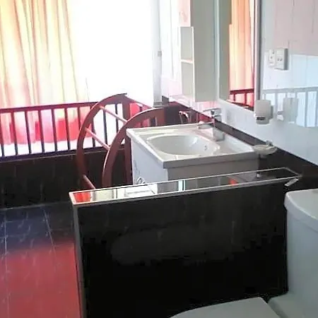 Hatton Summer House Hotel 4*