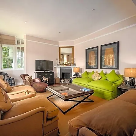 Villa Hill Rise Luxury & Stables By Edwards Collection -