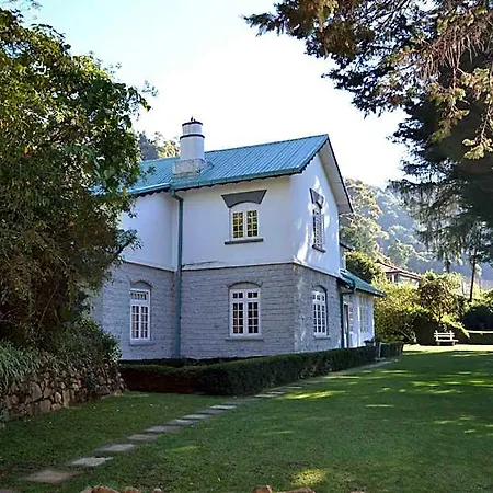 Brockenhurst Villa