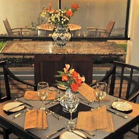 Cocoon Hills Guest house