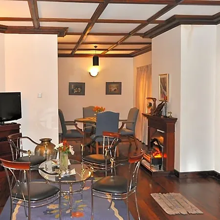 Cocoon Hills Guest house 4*