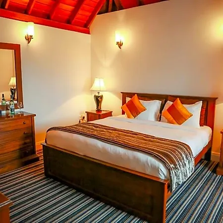 Little England By Celeste Hotel 4*