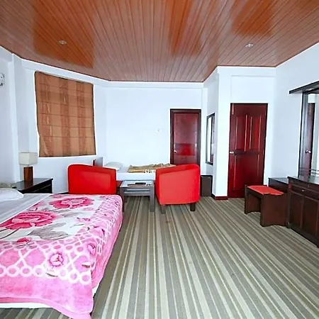 Ashley Nuwaraeliya 3*
