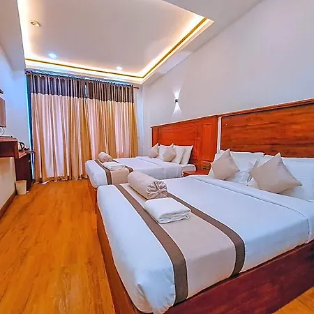 Rich Hotel 4*