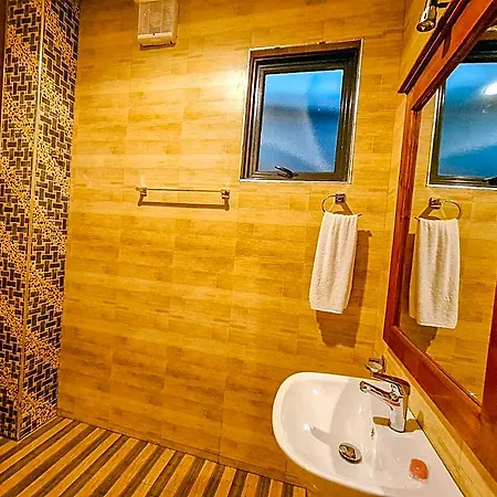 Hotel Rich 4*