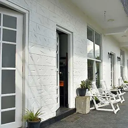 Hotel Shiny Cot 5*