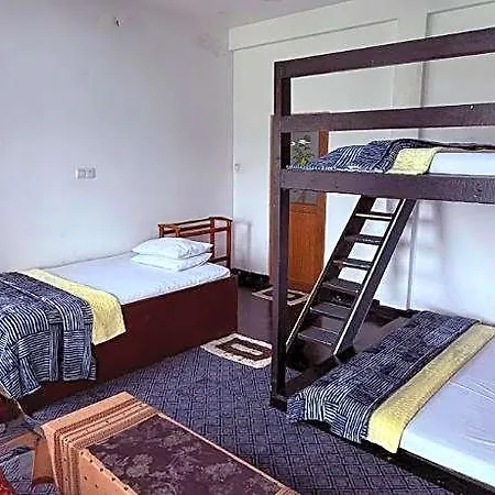 Shiny Cot Hotel Nuwara Eliya