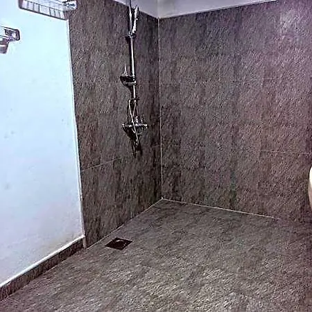 Shiny Cot Hotel 5*