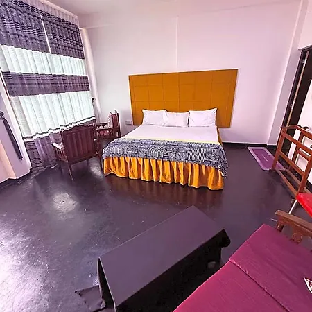 Shiny Cot 5* Nuwara Eliya