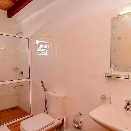 Hotel Sarah Nuwara Eliya