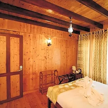 Sarah Hotel