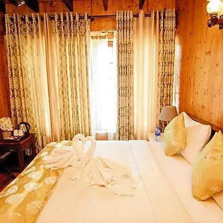 Hotel Sarah 3*