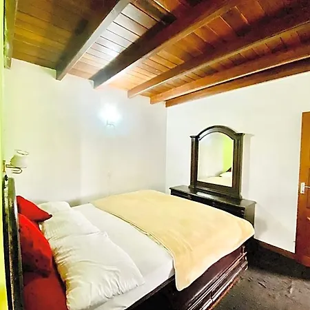 Hill Paradise Guest house *