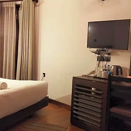 The Ramp Hotel