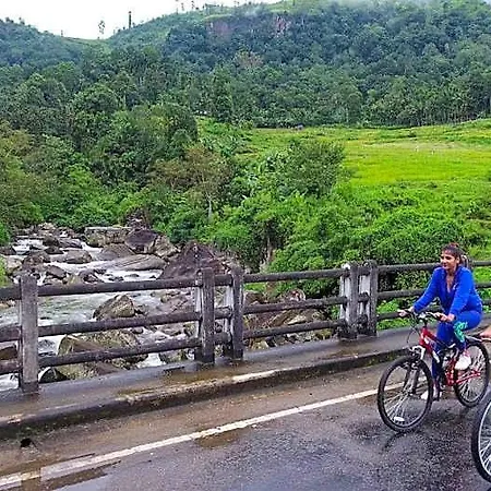Ramboda Falls Hotel 4*