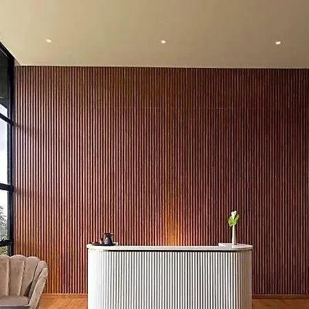The Golden Ridge Hotel 3*