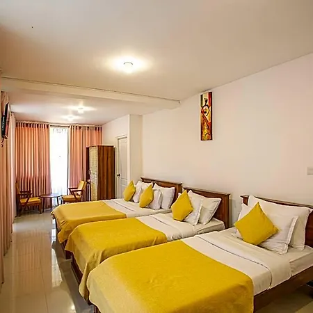 Hotel Country Club Nuwara Eliya