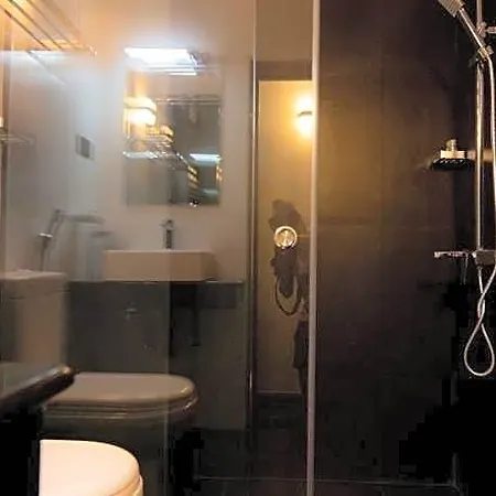 Single Tree Mount Hotel 4*