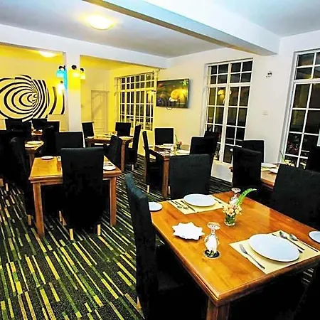 Bluefield Hotel- 3* Nuwara Eliya