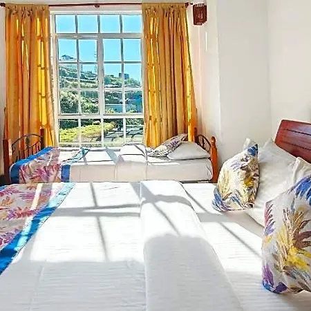 Hotel Aaradhya 4*