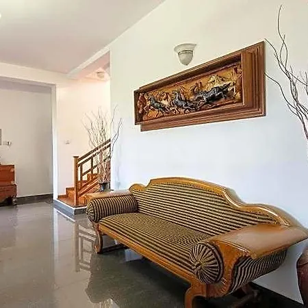 Aaradhya Hotel Nuwara Eliya