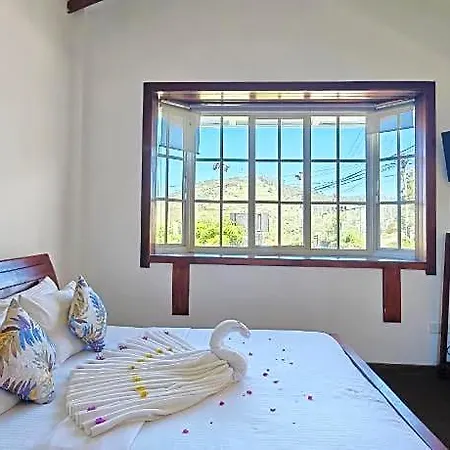 Hotel Aaradhya 4*