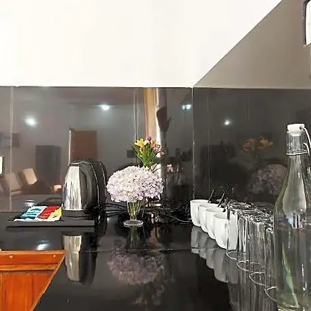 Aaradhya Hotel Nuwara Eliya
