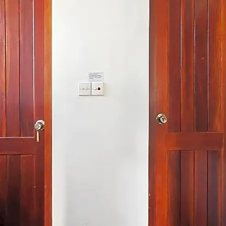 Aaradhya Hotel 4*