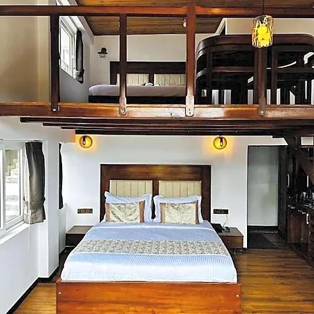 Queens Hotel Nuwara Eliya